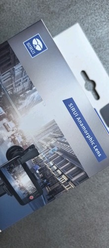 Sirui anamorphic lens 01 - anamorphic,